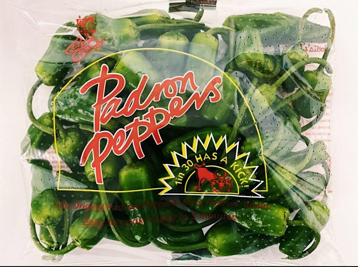 ’Padrón peppers’ de Noelia Conde, la empresaria que los introdujo en el mercado y la única que los lleva cultivados en Padrón ’Padrón peppers’ de Noelia Conde, la empresaria que los introdujo en el mercado y la única que los lleva cultivados en Padrón