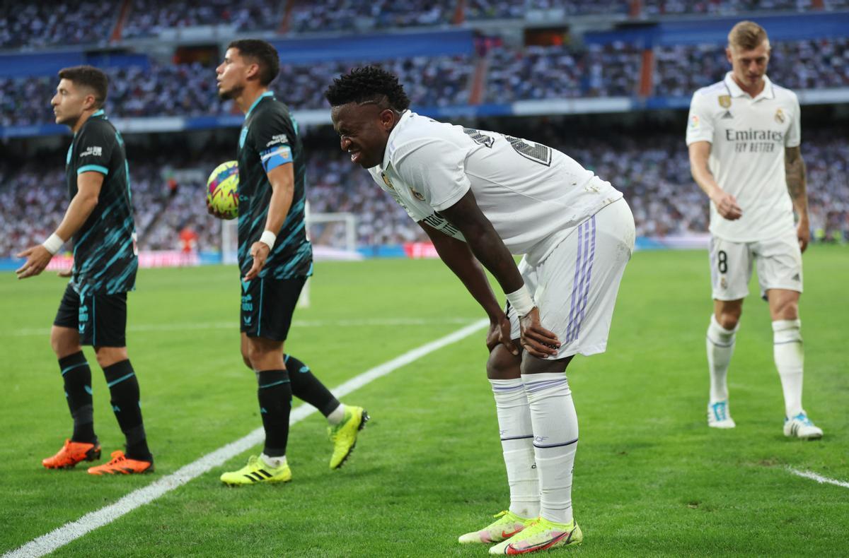 El Real Madrid Pendiente De La Rodilla De Vinicius, Aunque Ancelotti Le ...