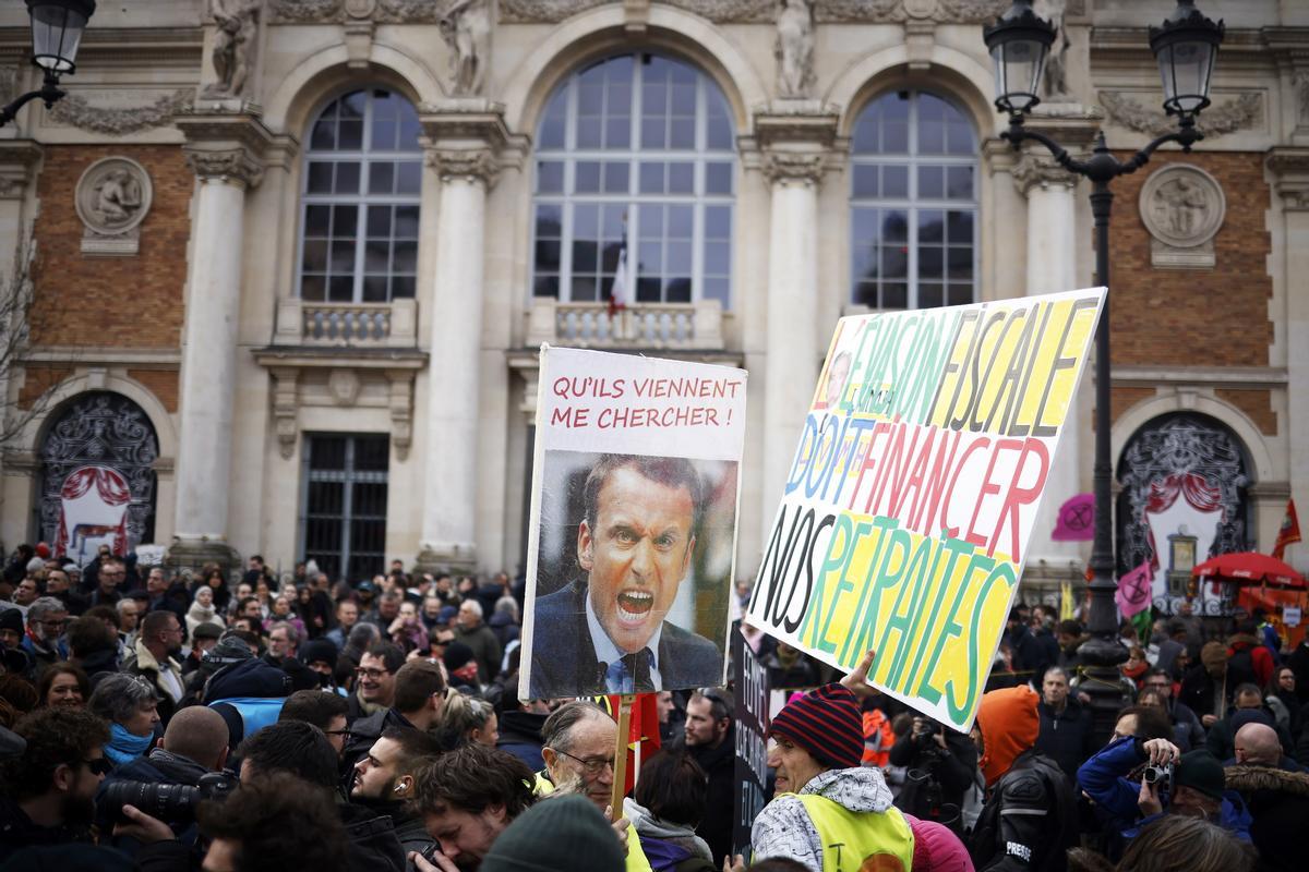 Se desatan protestas en todo Francia contra la reforma de pensiones de Macron