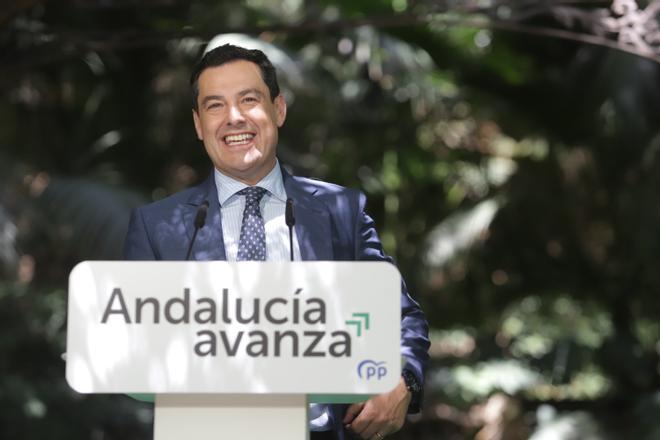 El presidente del PP-A y de la Junta, Juanma Moreno, durante el acto de balance del ’Gobierno del cambio’, organizado por el PP-A a 19 de mayo del 2022 en Málaga.