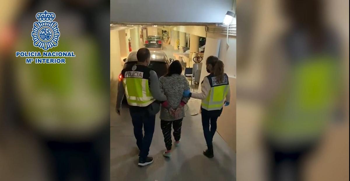 La madre de los tres niños localizados en Madrid ingresa en prisión