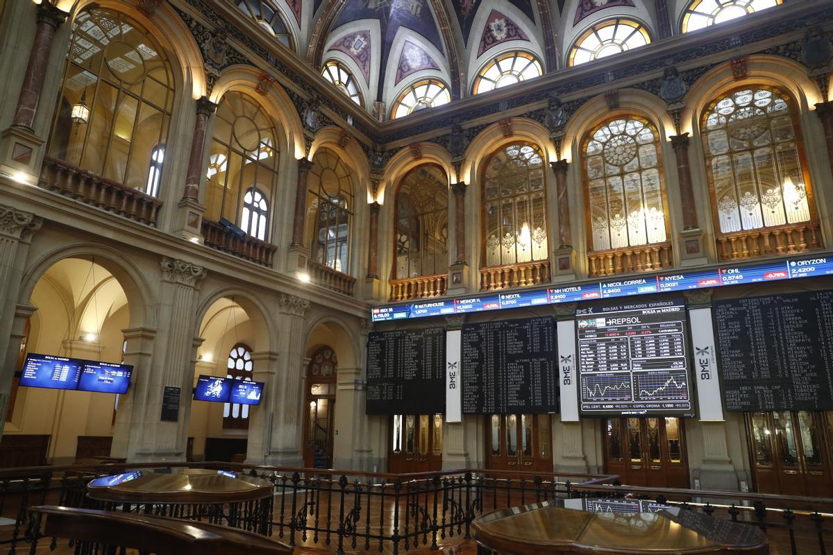 El Ibex 35 mantiene los 8.300 pese a caer un 0,46% El Ibex 35 mantiene los 8.300 pese a caer un 0,46%