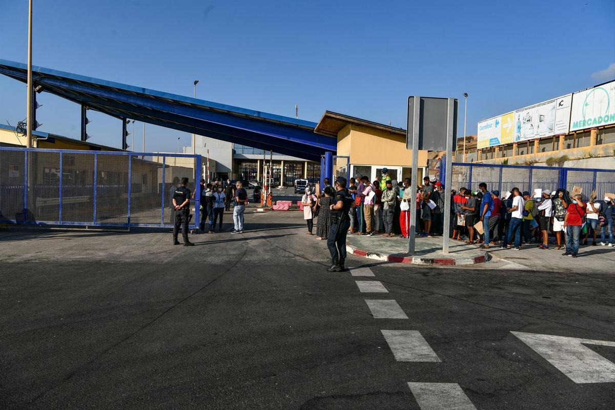 Las fronteras terrestres de Ceuta y Melilla se reabrirán el 17 de mayo