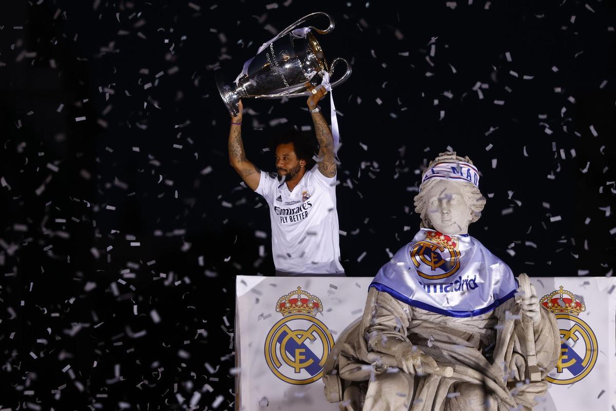 El Real Madrid brinda la Decimocuarta a su afición