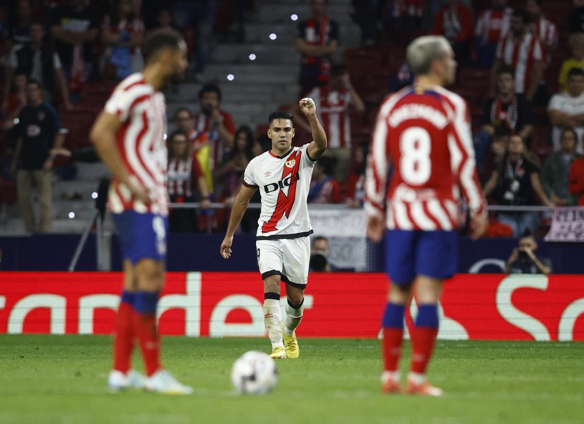 Falcao celebra el gol del Rayo en el descuento ante el Atlético. 