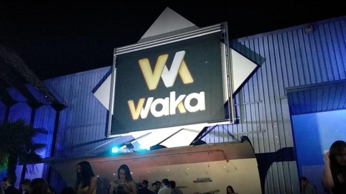 Menores trabajando y porteros sin contrato: multa de 150.000 euros a la discoteca Waka y tres asociadas