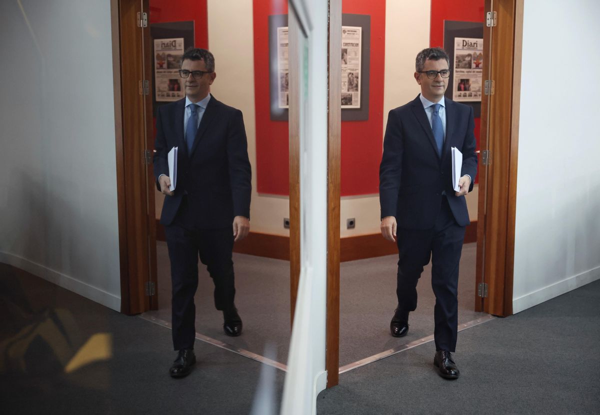 El ministro de la Presidencia, Relaciones con las Cortes y Memoria Democrática, Félix Bolaños, en la sede del Ministerio de la Presidencia, a 27 de julio de 2022, en Madrid. El ministro de la Presidencia, Relaciones con las Cortes y Memoria Democrática, Félix Bolaños, en la sede del Ministerio de la Presidencia, a 27 de julio de 2022, en Madrid.