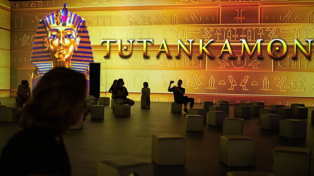 Uno de los espacios de la propuesta inmersiva ’Tutankamón’, este jueves en Barcelona.