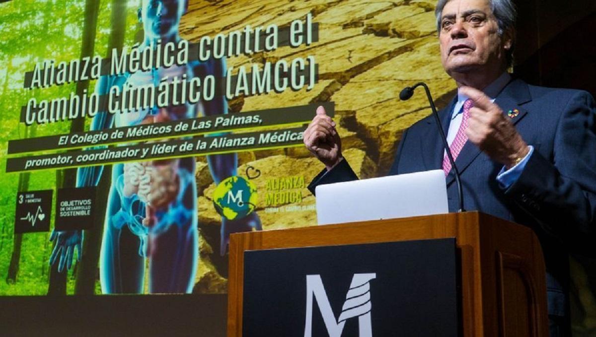 Pedro Cabrera, presidente Colegio Médicos Las Palmas presenta la Alianza Médica contra el Cambio Climático. 