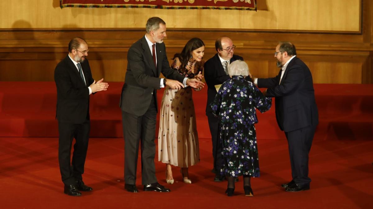 Felipe VI a los Premios Nacionales: "La cultura siempre estará para acompañarnos y darnos fuerza" Felipe VI a los Premios Nacionales: "La cultura siempre estará para acompañarnos y darnos fuerza"