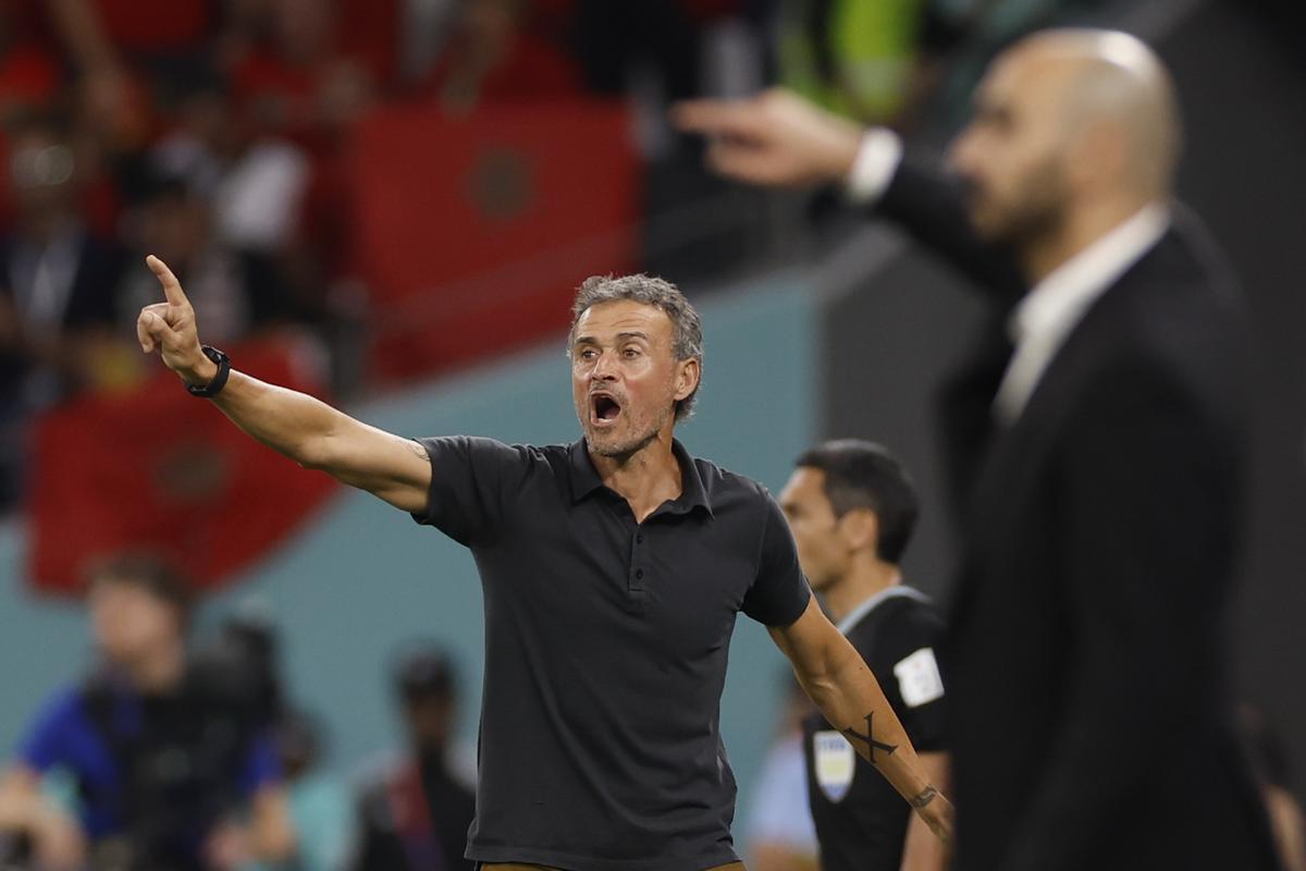 Luis Enrique grita órdenes a sus pupilos durante el partido ante Marruecos. Luis Enrique grita órdenes a sus pupilos durante el partido ante Marruecos.
