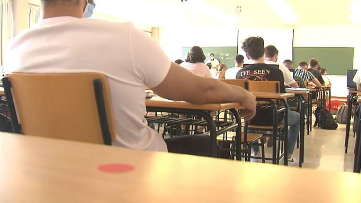 Aragón oferta 658 plazas de docente de ocho especialidades, el 80% fuera de las capitales