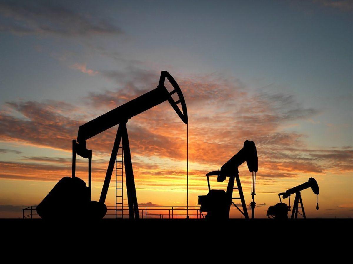 El petróleo vuelve a subir tras desmentir Arabia Saudí un alza de producción de la OPEP