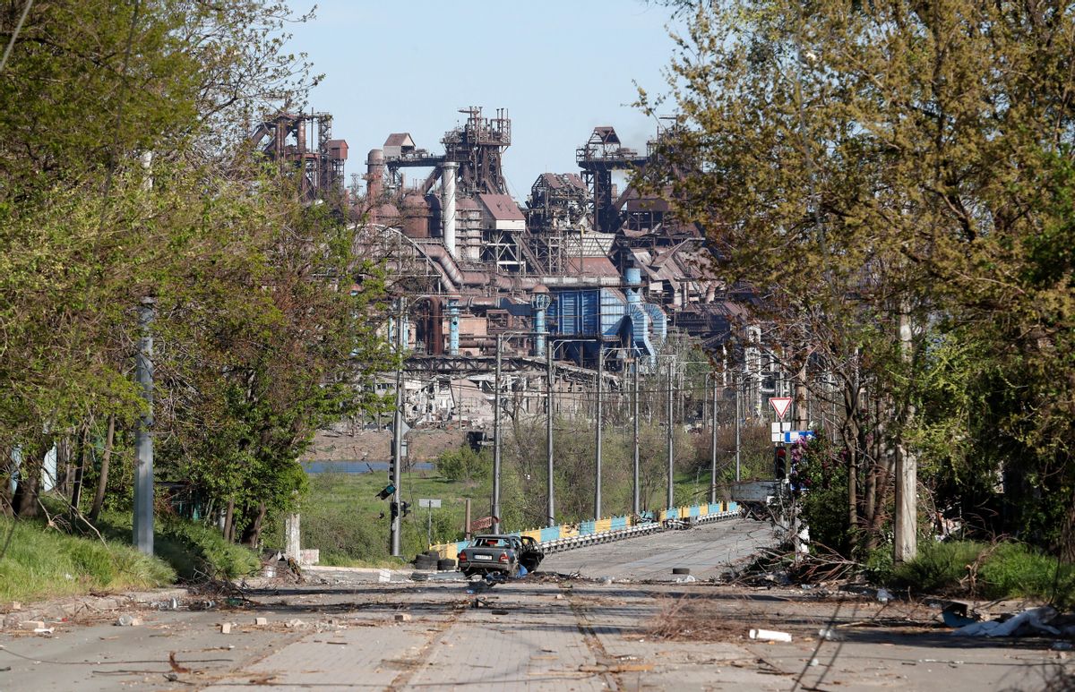 Las tropas rusas han vuelto a intentar sin éxito irrumpir en el interior de la acería de Azovstal. Las tropas rusas han vuelto a intentar sin éxito irrumpir en el interior de la acería de Azovstal.