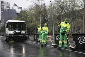 Brigadas de limpieza en Barcelona