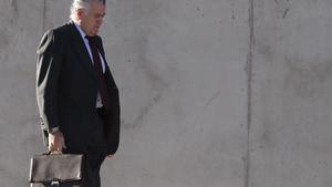 Luis Bárcenas, llegando a la Audiencia Nacional.