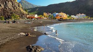 La Villa y Puerto de Tazacorte se encuentran situados en el oeste de la isla de La Palma.