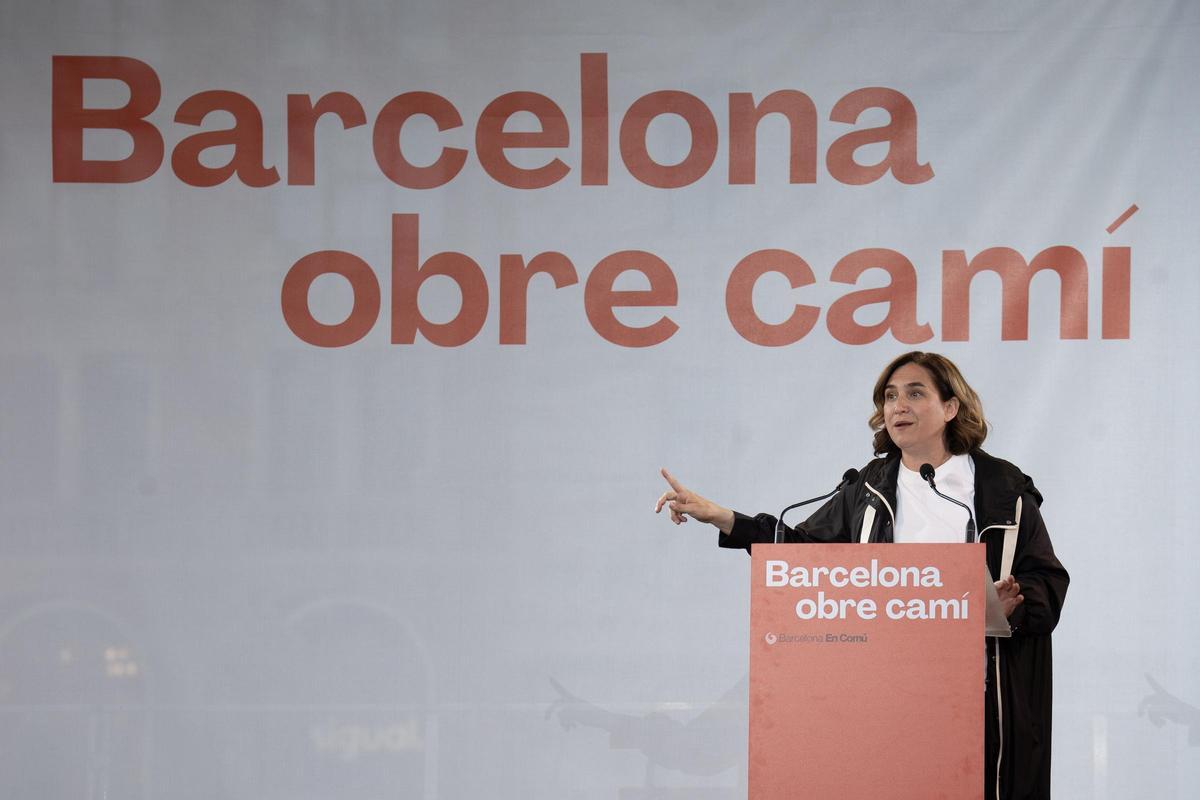 La alcaldesa de Barcelona y candidata a la reelección, Ada Colau, interviene en un acto de campaña. La alcaldesa de Barcelona y candidata a la reelección, Ada Colau, interviene en un acto de campaña.