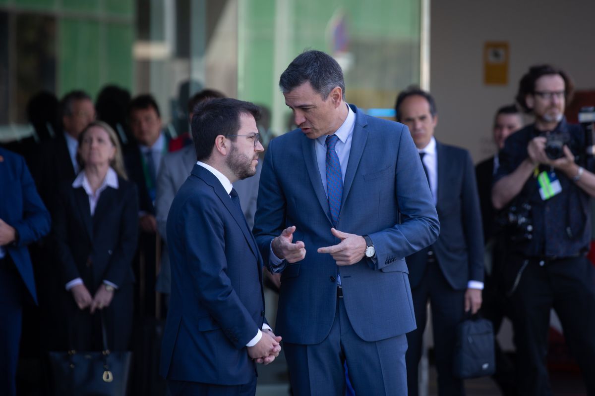 Department of Economics |  Sanchez, Aragon and Figo, speakers at the Cercle d’Economia meeting