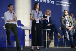 Ayuso y Juanma Moreno en el congreso de Castilla-La Mancha.