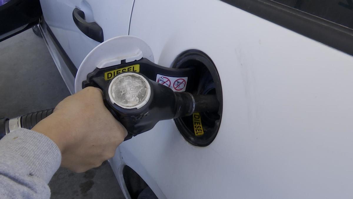 Nuevo récord histórico del precio de la gasolina y del diésel: sube más de un 2%