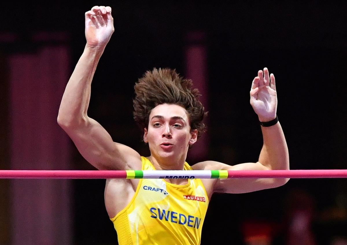 Duplantis bate su propio récord del mundo de salto con pértiga y lo deja en 6,22 metros Duplantis bate su propio récord del mundo de salto con pértiga y lo deja en 6,22 metros