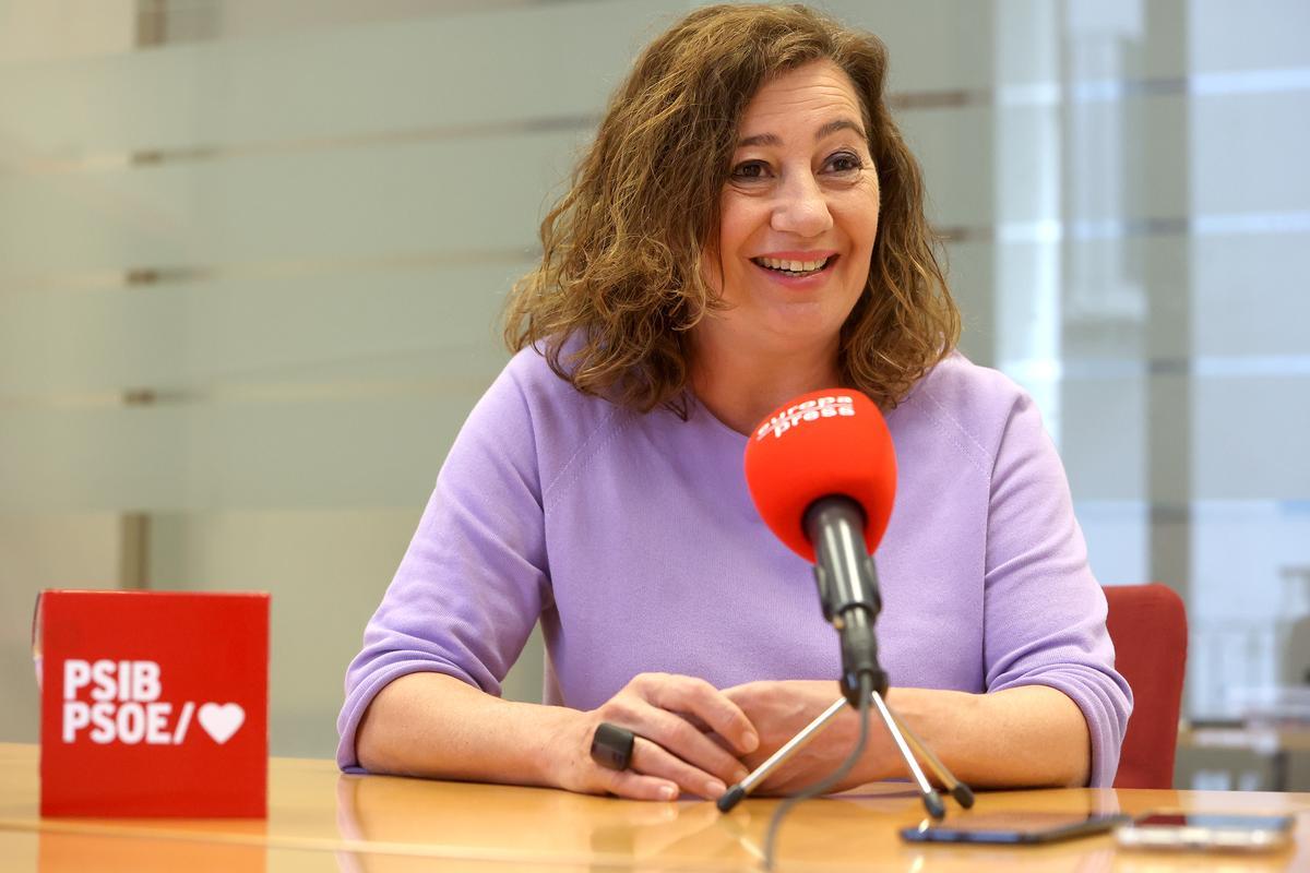 La presidenta del Govern balear, Francina Armengol, durante una entrevista para Europa Press, en la sede del PSIB, a 4 de abril de 2023, en Palma de Mallorca, Mallorca, Islas Baleares (España). Armengol.