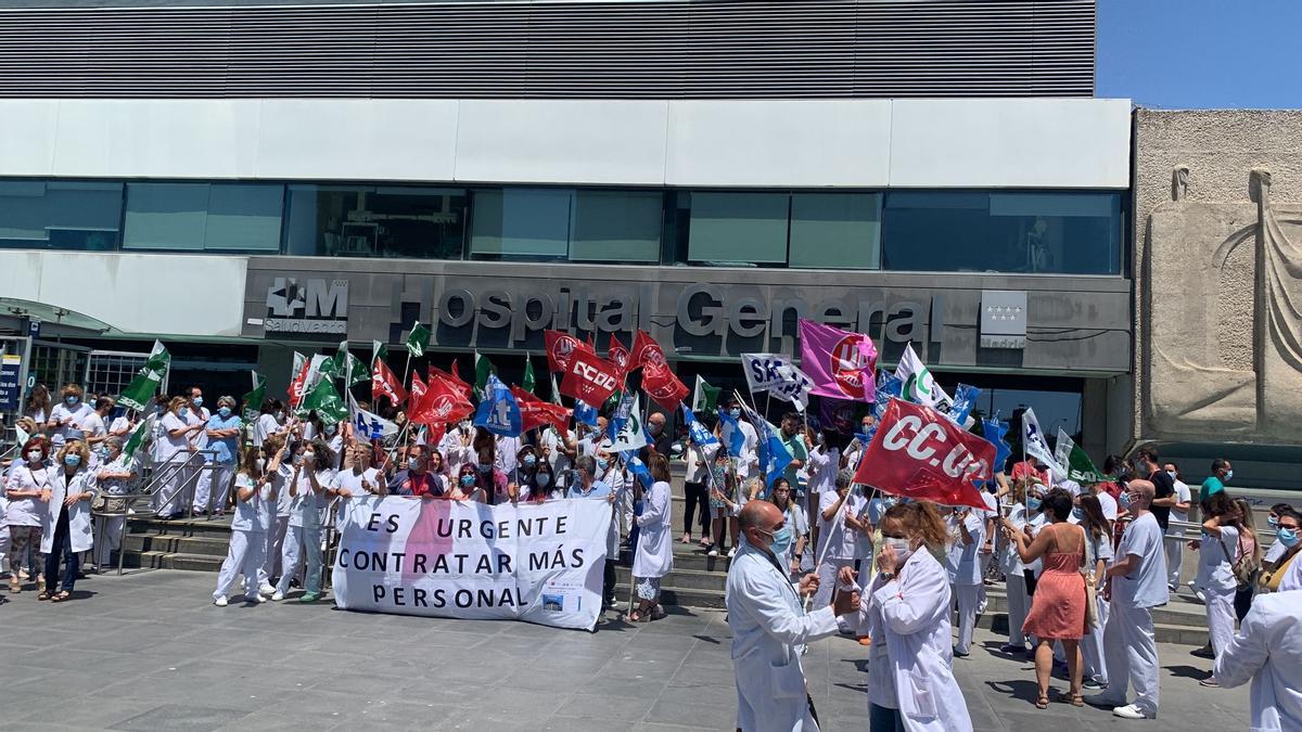 Imagen de archivo de protestas en Madrid por la falta de profesionales. 