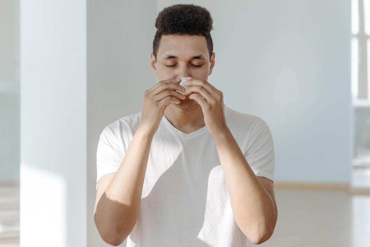Cómo prevenir las bolsas en los ojos Cómo prevenir las bolsas en los ojos