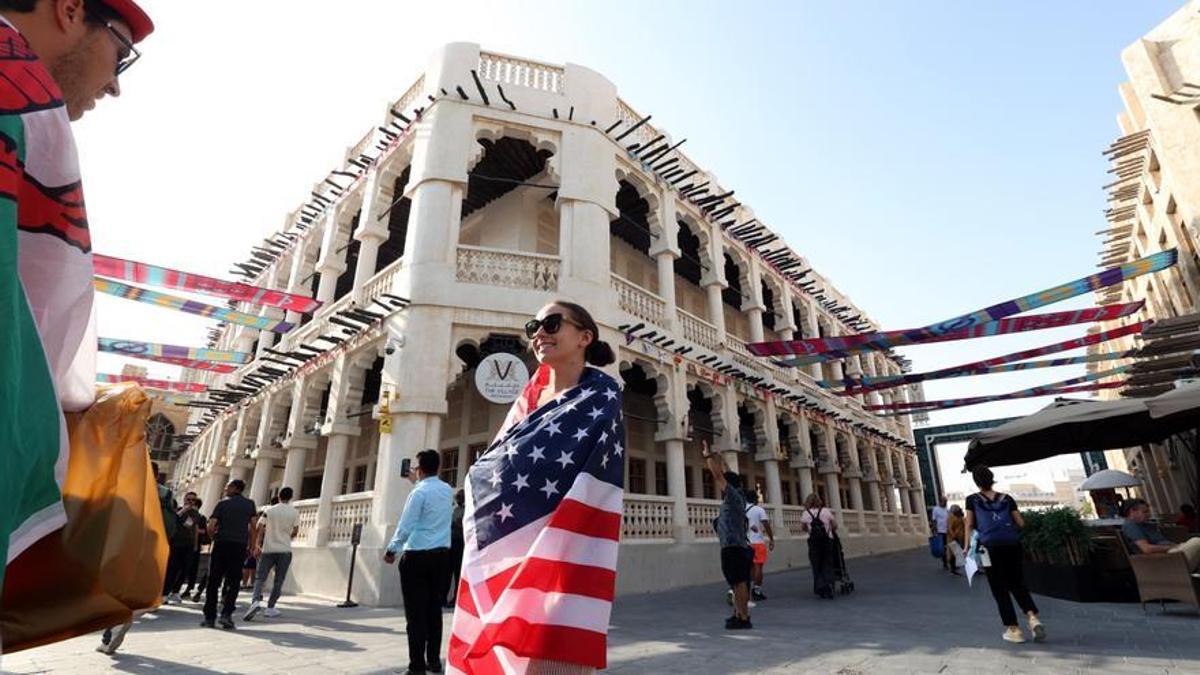 Una fan de Estados Unidos, en Doha.