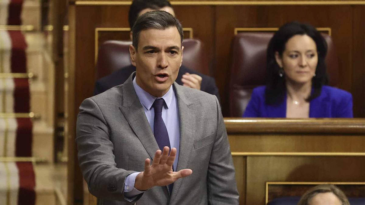 Gobierno y PSOE corrigen a Robles y justifican la caída de la jefa del CNI por el espionaje a Sánchez
