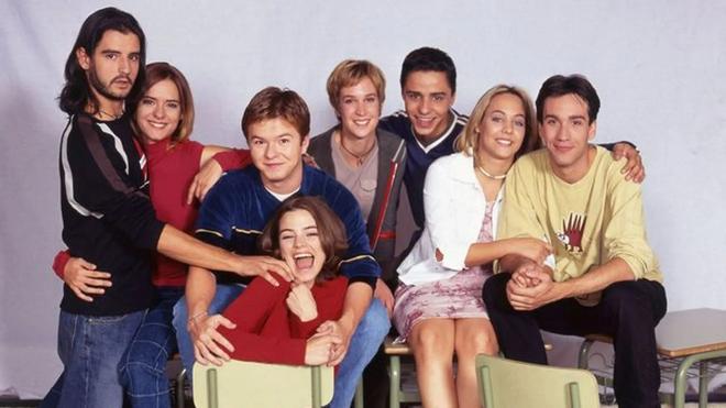 El reencuentro de los protagonistas de 'Compañeros' 25 años después: una serie que marcó a una generación en los 90