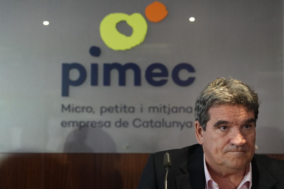 El ministro de Inclusión, Seguridad Social y Migraciones, José Luis Escrivá, durante la rueda de prensa ofrecida en la sede de PIMEC, el miércoles 21 de septiembre.