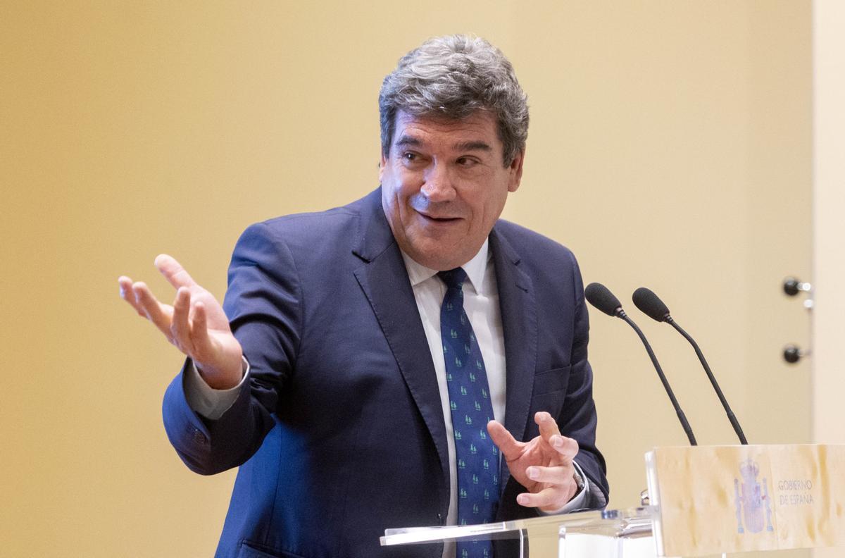 El ministro de Inclusión, José Luis Escrivá, durante una rueda de prensa el pasado mes de octubre en Madrid