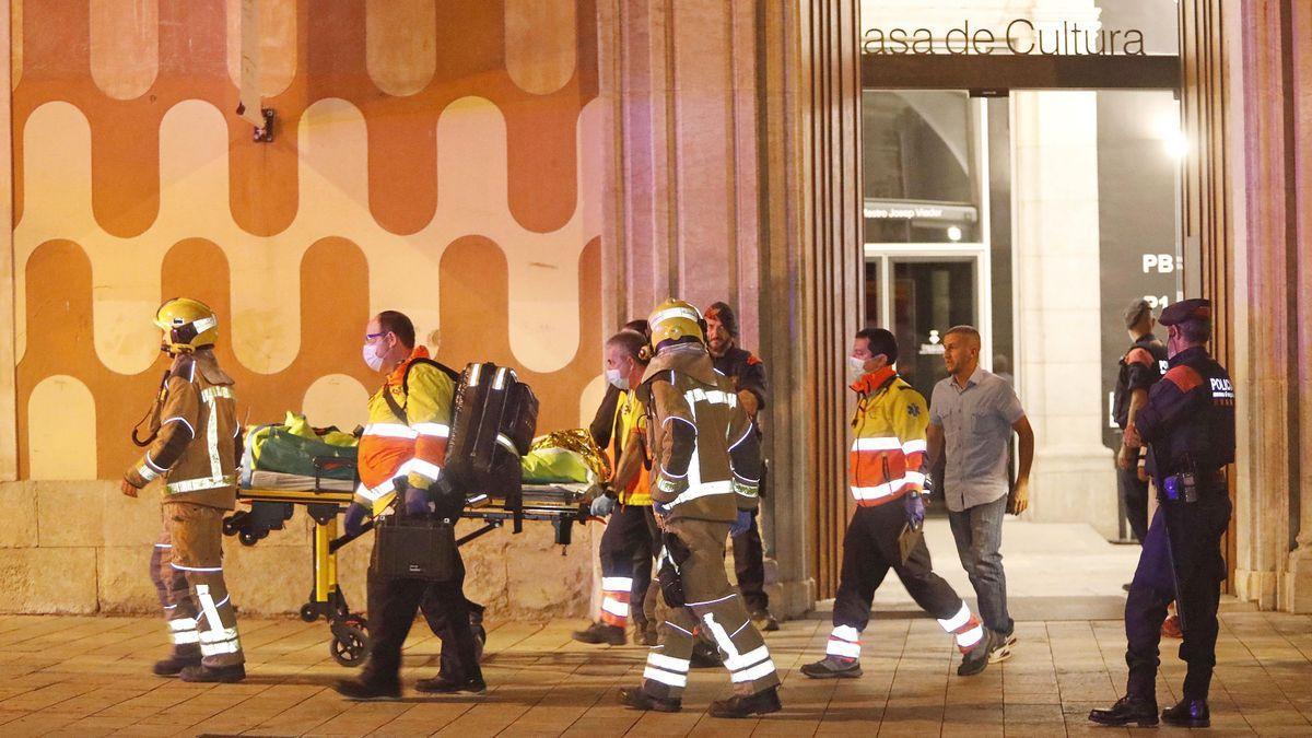 Una explosión en un acto científico causa 15 heridos en la Casa de Cultura de Girona