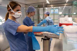 Sanitarias durante la primera ola de la pandemia en el Hospital Clínic de Barcelona.