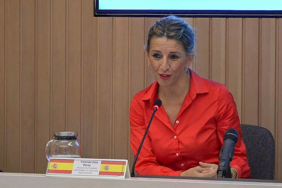 Yolanda Díaz, durante una rueda de prensa este martes en Roma