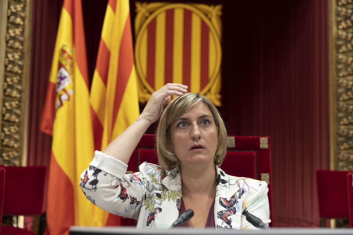 La vicepresidenta en funciones de presidenta del Parlament, Alba Vergés, en un pleno.