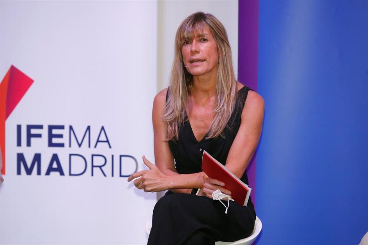 Begoña Gómez, esposa del presidente Pedro Sánchez, durante un coloquio en la Mercedes-Benz Fashion Week Madrid el pasado mes de septiembre.