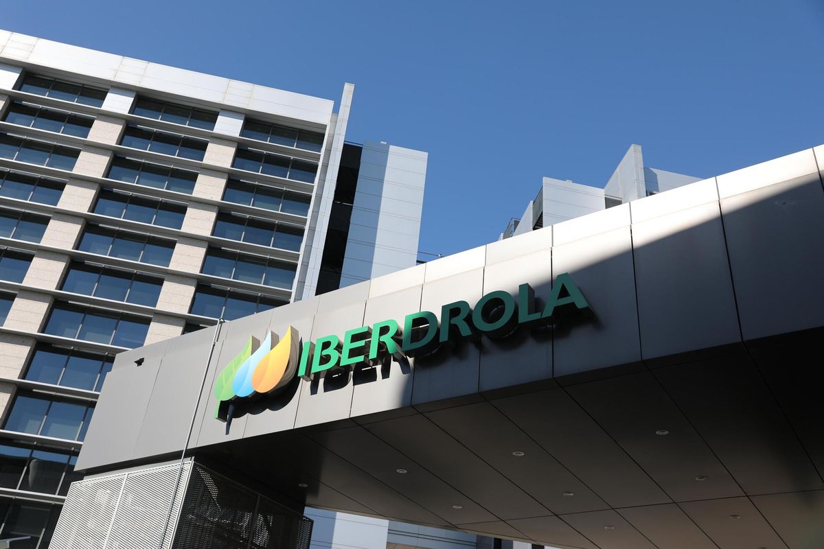 Iberdrola carga contra Florentino Pérez y pide al juez que le expulse de Tándem Iberdrola carga contra Florentino Pérez y pide al juez que le expulse de Tándem