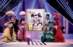 Fotograma del programa de televisión de Telecinco ’Tutti frutti’, presentado por Emilio Aragón en los años 90, en el que participaban las Mama Chicho.